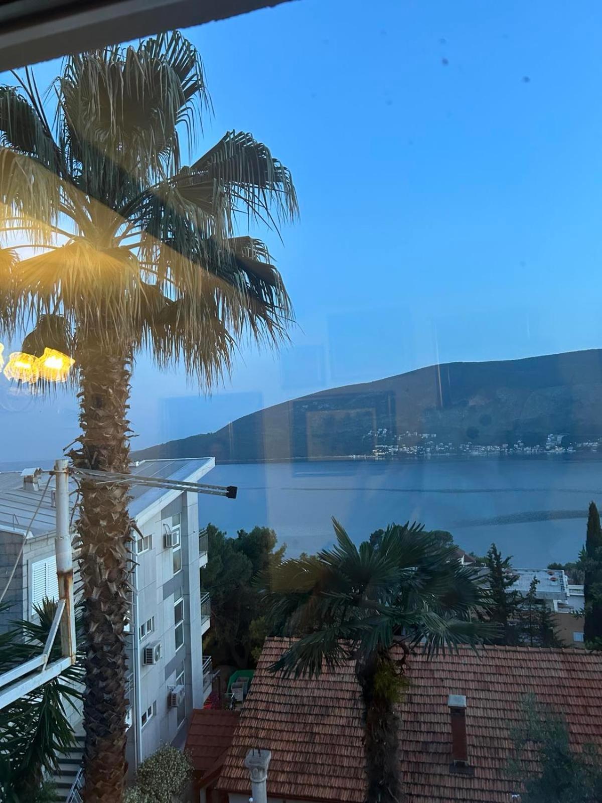 Apartments Maya Herceg Novi Ngoại thất bức ảnh
