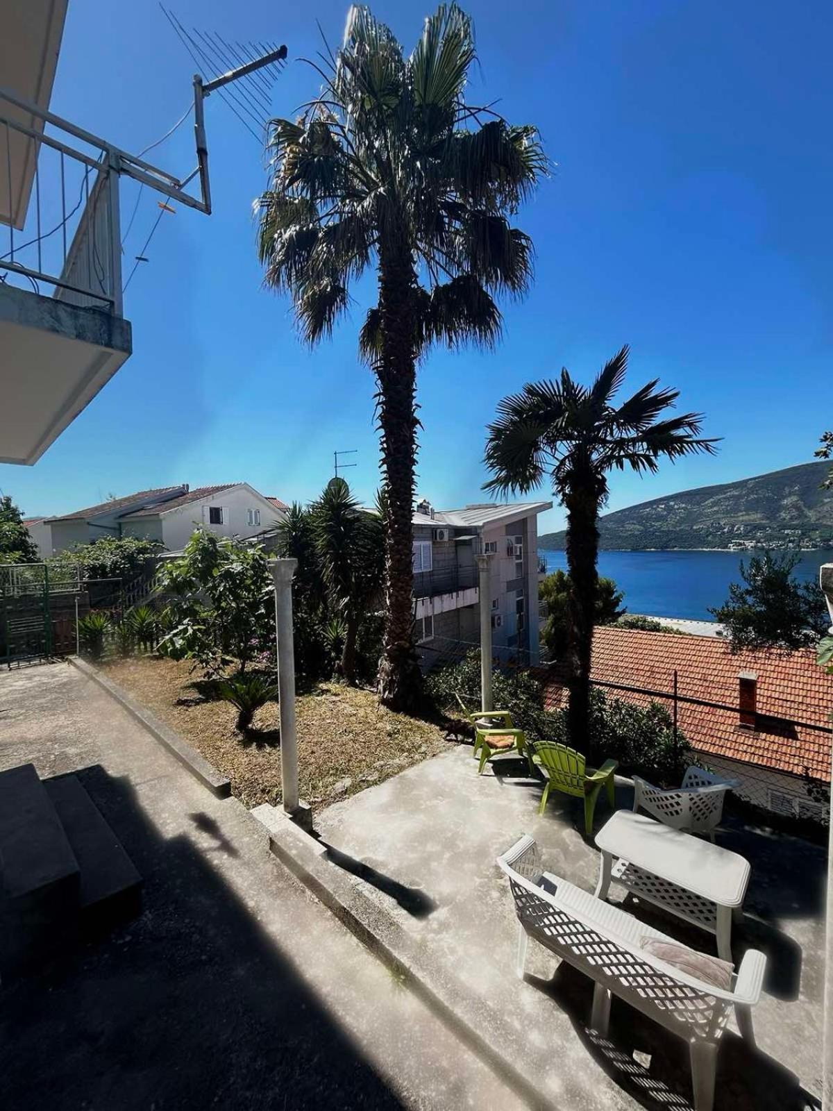 Apartments Maya Herceg Novi Ngoại thất bức ảnh