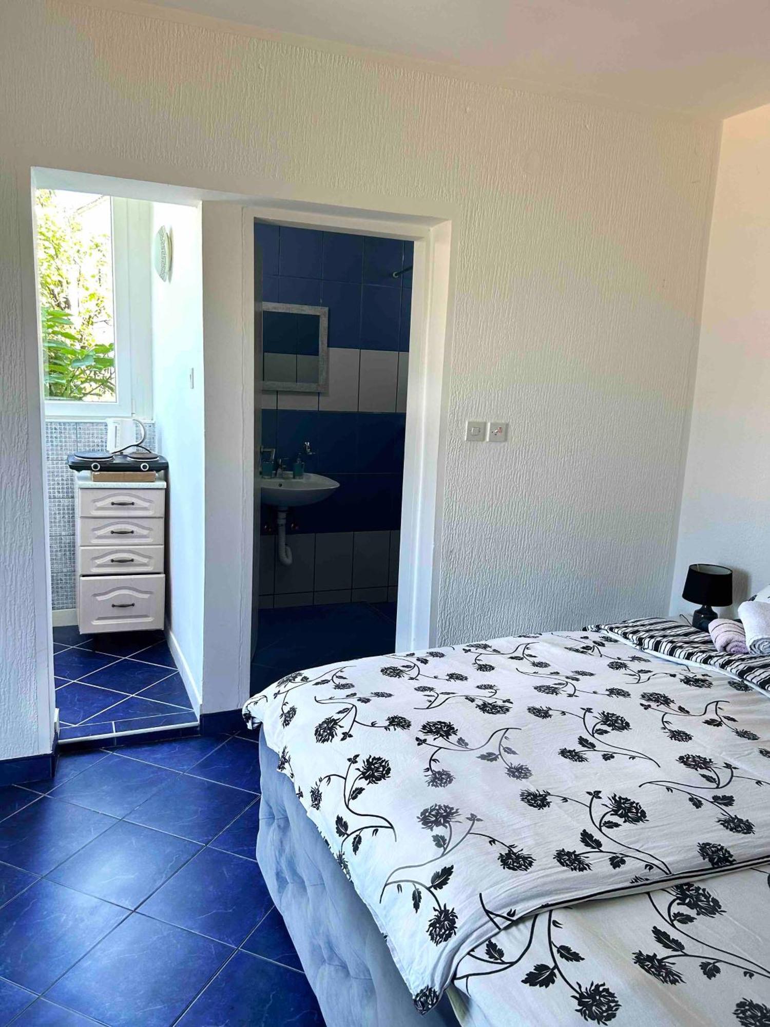 Apartments Maya Herceg Novi Ngoại thất bức ảnh